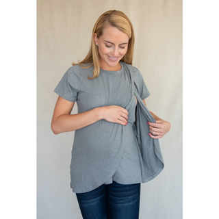 Le Breastfeed Tshirt (Gray) - lebump.mx